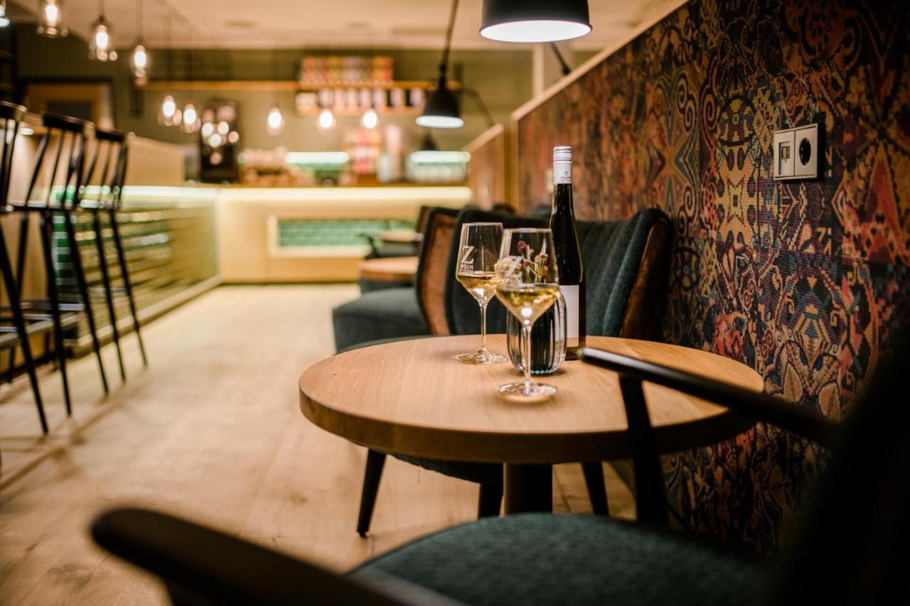 Weinhotel Freylich Zahn Фрайбург Екстериор снимка