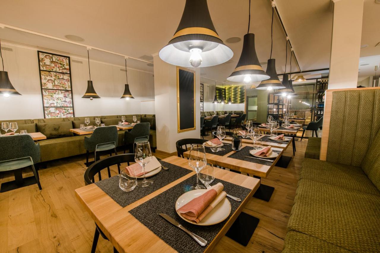 Weinhotel Freylich Zahn Фрайбург Екстериор снимка
